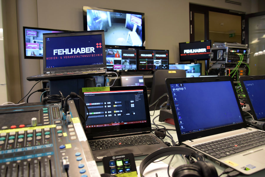 regie-livestream-bildmischer-audiomischpult-monitoring
